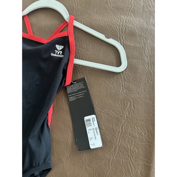 TYR Durafast Youth Solid Ringback 1pc Piece SwimSuit Black Red Trim Girls Sz 8 - Picture 3 of 4